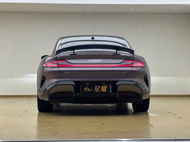 Xiaomi SU7 — Фото автомобиля 21