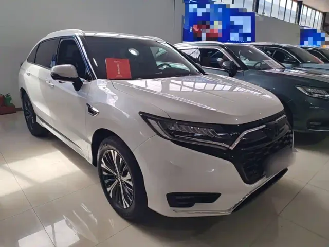 Honda UR-V — Фото автомобиля 3