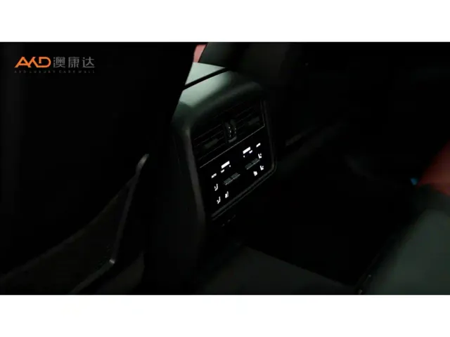Porsche Cayenne New Energy 2024 Cayenne E-Hybrid 2.0T — Фото автомобиля 9