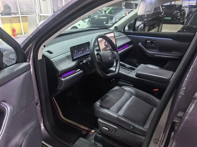Leapmotor C10 — Фото автомобиля 2