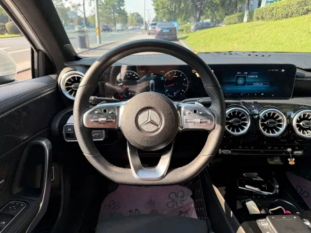 Mercedes-Benz A-Class — Фото автомобиля 14