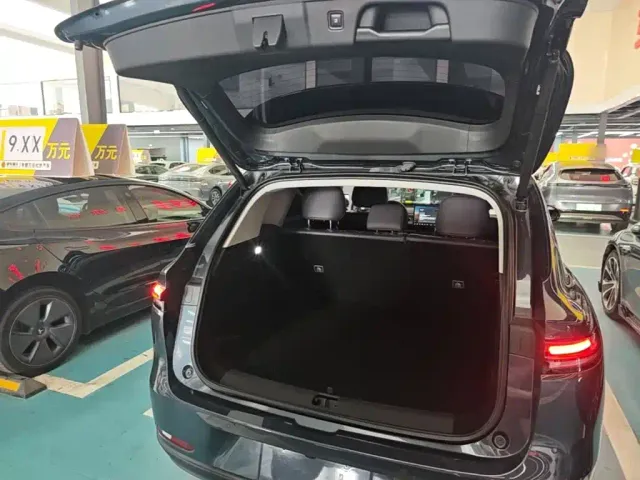 Leapmotor C10 — Фото автомобиля 18