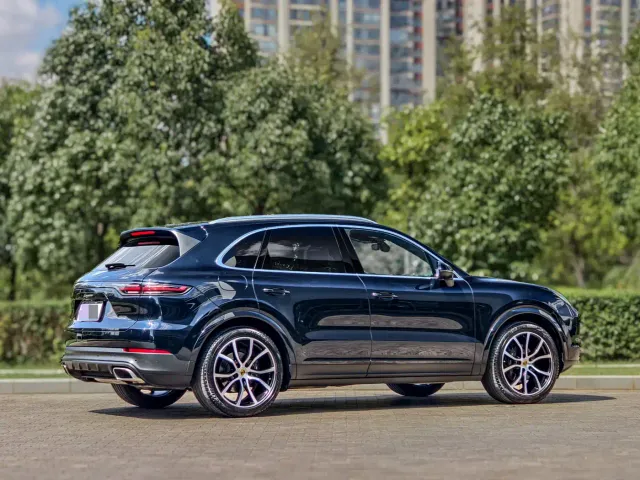 Porsche Cayenne 2023 Cayenne 3.0T — Фото автомобиля 7