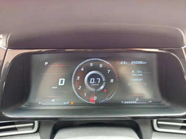Hyundai Elantra — Фото автомобиля 14