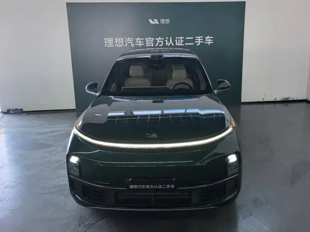 Li Auto L9 — Фото автомобиля 2