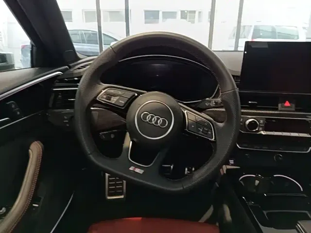 Audi S4 — Фото автомобиля 14