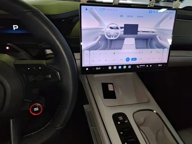 Xiaomi SU7 — Фото автомобиля 12