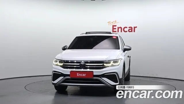Volkswagen Tiguan — Фото автомобиля 3