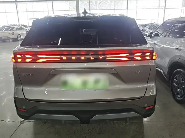 Geely Galaxy L7 — Фото автомобиля 5