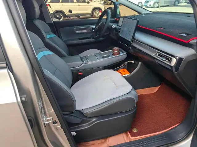 GAC Aion Y — Фото автомобиля 3