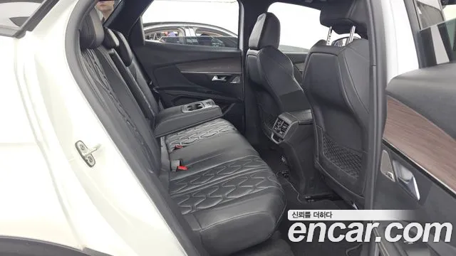 Peugeot 3008 — Фото автомобиля 12