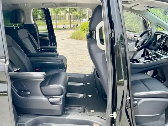 GAC Trumpchi M8 — Фото автомобиля 13