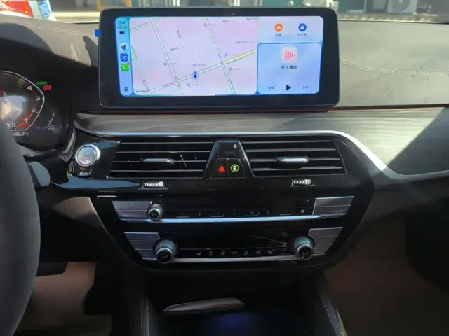 BMW 5 Series — Фото автомобиля 13