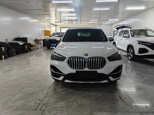 BMW X1 — Фото автомобиля 2