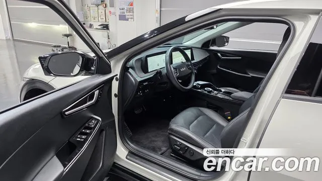 Kia EV6 — Фото автомобиля 15