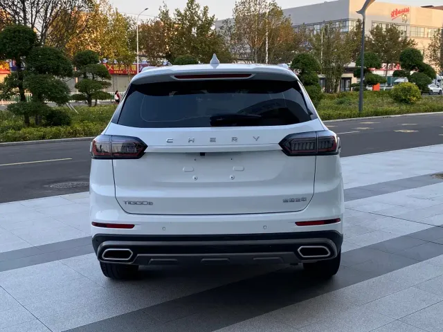 Chery Tiggo 8 — Фото автомобиля 8
