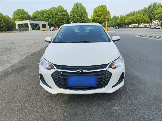 Chevrolet Cavalier — Фото автомобиля 2
