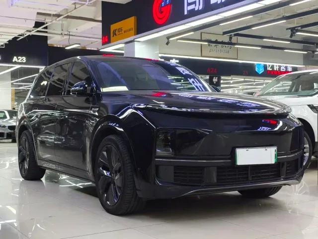 Li Auto L9 — Фото автомобиля 3