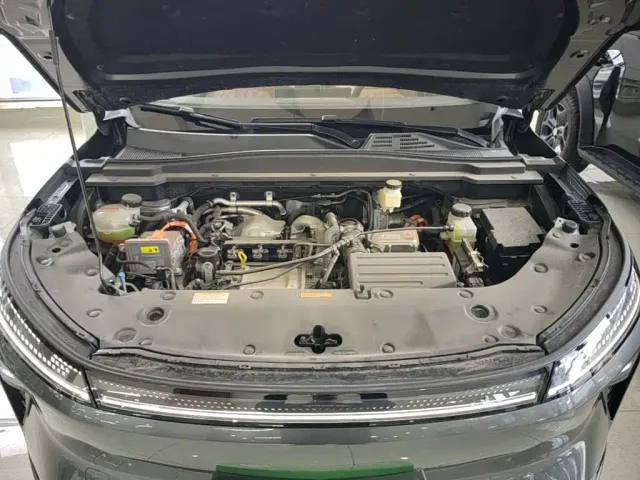 Dongfeng Aeolus L8 — Фото автомобиля 19