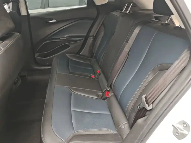 Buick Velite 6 — Фото автомобиля 16
