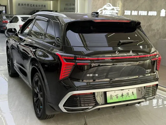 Hongqi HS3 PHEV — Фото автомобиля 8