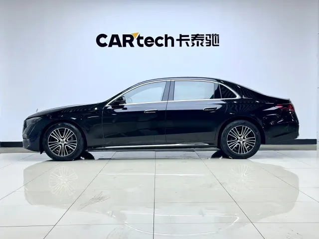 Mercedes-Benz E-Class — Фото автомобиля 6