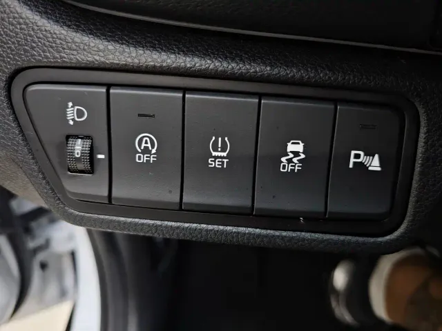 Kia Seltos 2023 1.5L CVT Luxury Edition — Фото автомобиля 14