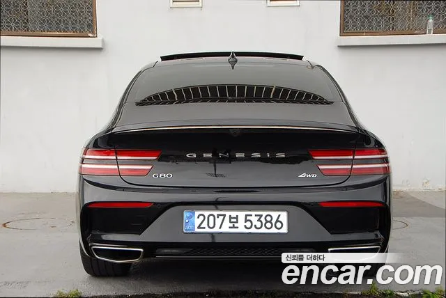 Genesis G80 Бензин 3.5 турбо AWD — Фото автомобиля 3