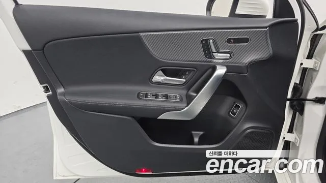 Mercedes-Benz A-Class — Фото автомобиля 27