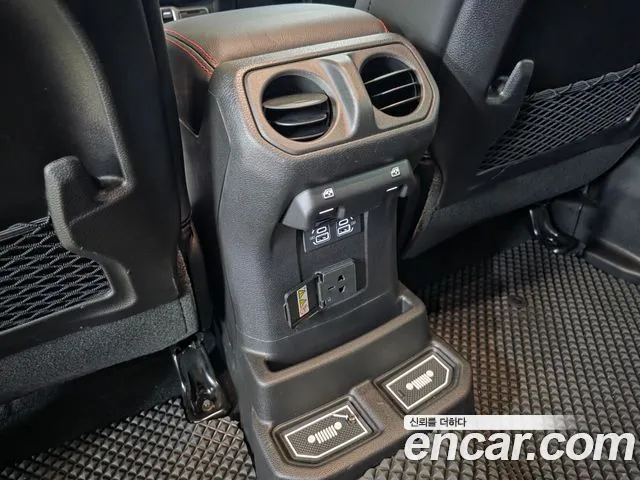 Jeep Wrangler Wrangler (JL) — Фото автомобиля 14