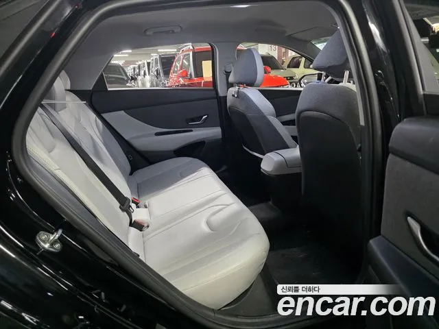 Hyundai AVANTE Avante (CN7) — Фото автомобиля 9