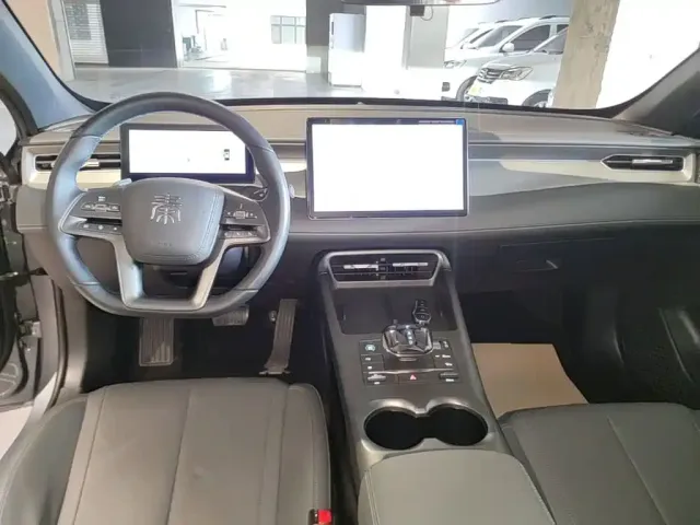 BYD Qin PLUS — Фото автомобиля 9