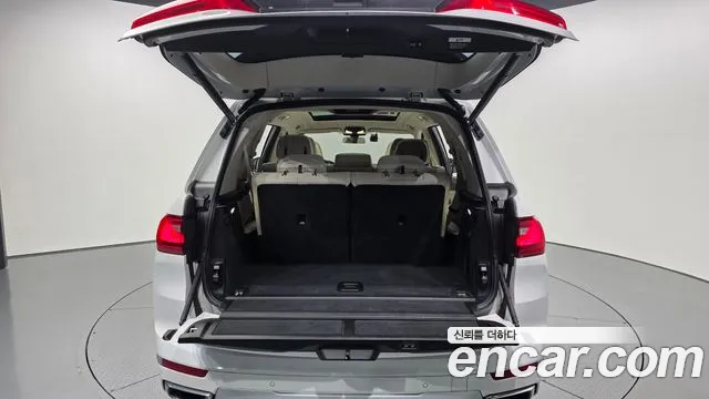 BMW X7 — Фото автомобиля 17