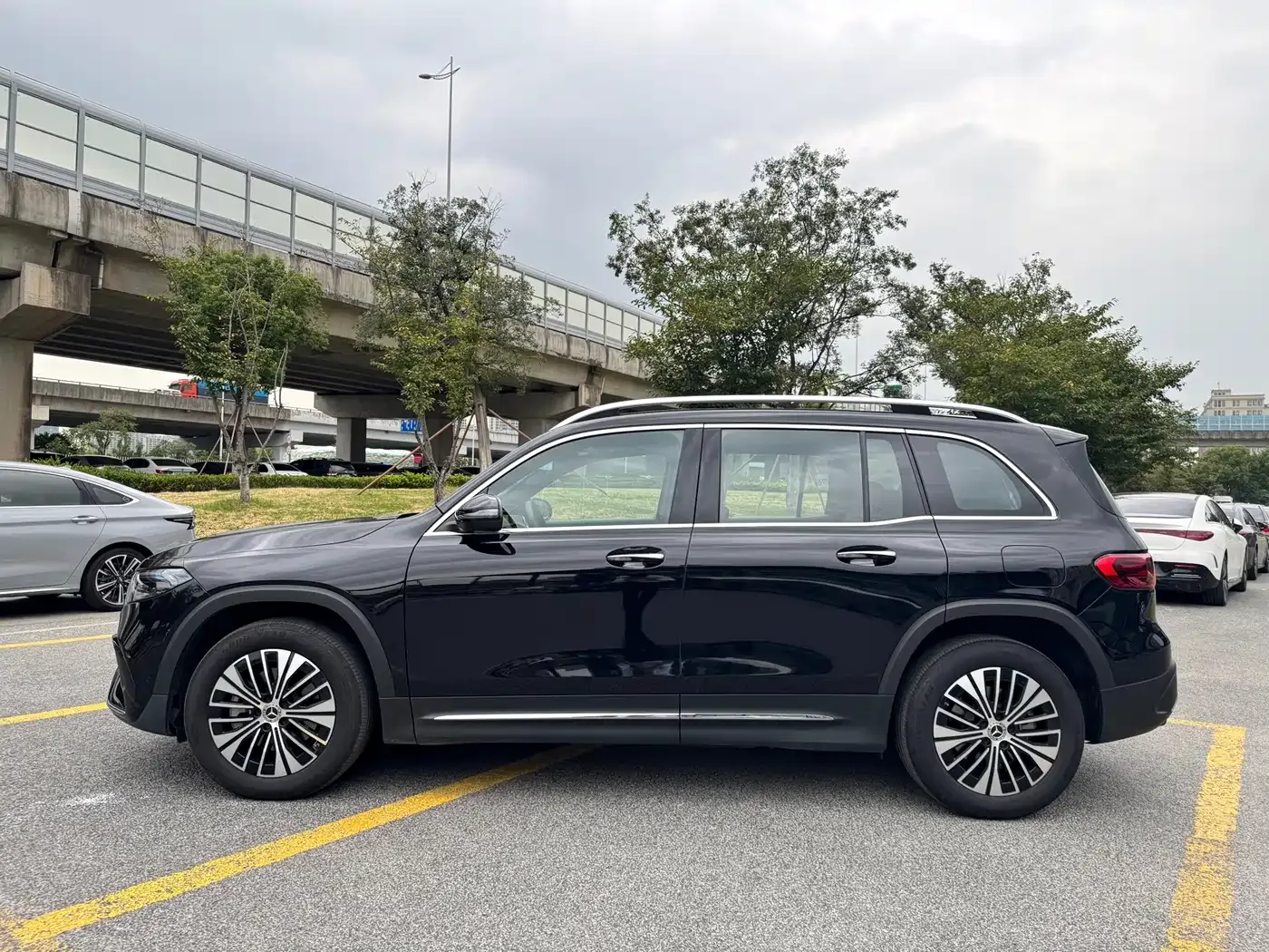Mercedes-Benz Mercedes-Benz EQB 2025 EQB 260 — Фото автомобиля 6