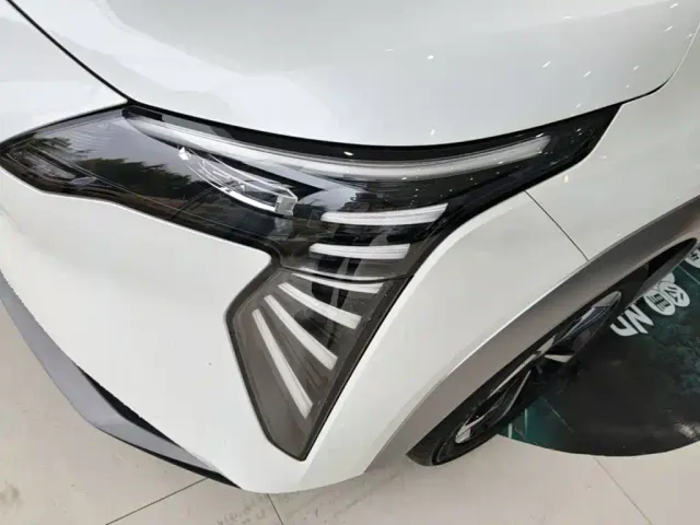 GAC Aion Y — Фото автомобиля 23