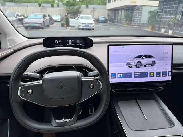 GAC Hyptec HT — Фото автомобиля 15