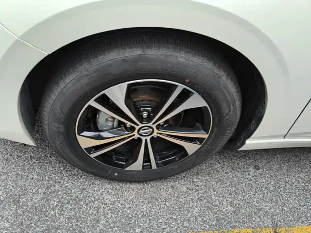 Nissan Sylphy — Фото автомобиля 22