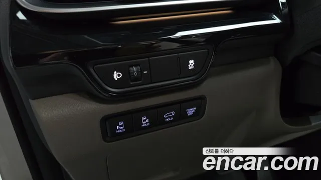 Kia Canival Новый Carnival 4 поколение HEV 9 мест Signature — Фото автомобиля 19