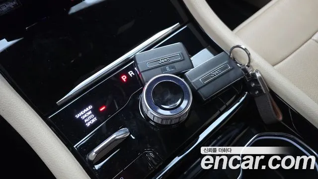 Jeep Cherokee Grand Cherokee(WL) 3.6 Limited — Фото автомобиля 9