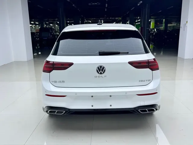 Volkswagen Golf — Фото автомобиля 5