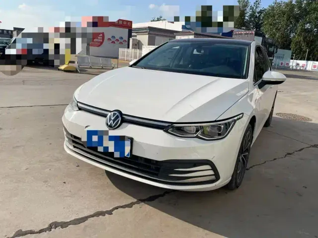 Фотография автомобиля — Volkswagen Golf
