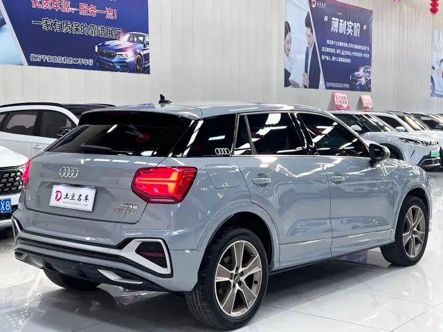 Audi Q2L — Фото автомобиля 4