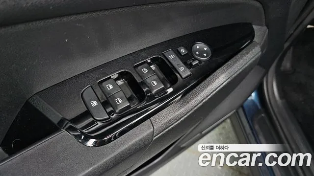 Kia Sportage Sportage 5-е поколение Бензин 1.6 турбо 2WD — Фото автомобиля 17