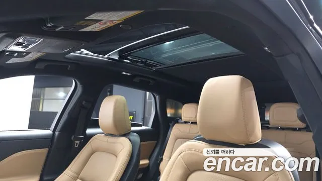 Lincoln Corsair Corsair 2.0 Reserve AWD — Фото автомобиля 18