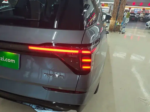 Ford Edge — Фото автомобиля 7