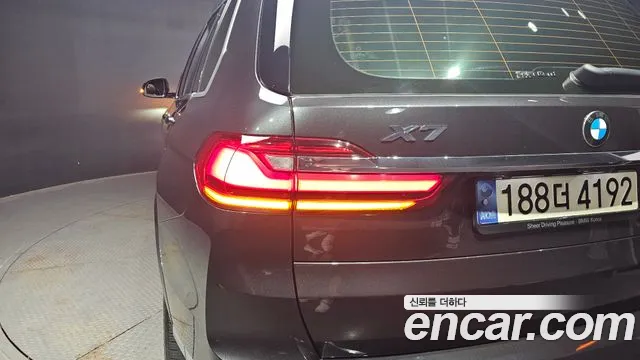 BMW X7 — Фото автомобиля 23