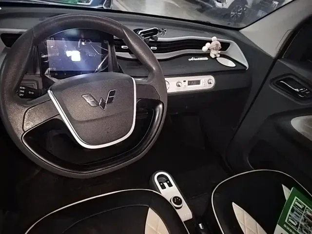 Wuling Hongguang Mini EV — Фото автомобиля 5