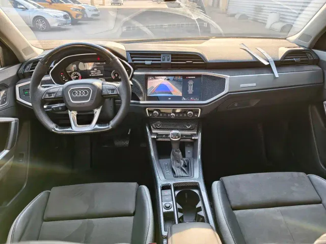 Audi Q3 — Фото автомобиля 12