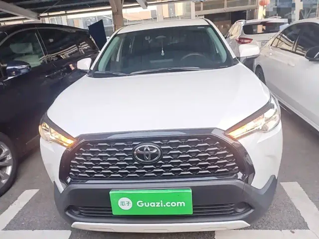 Toyota Corolla Cross — Фото автомобиля 2