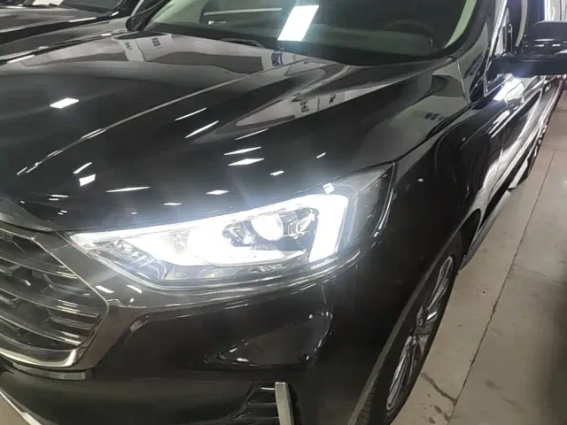 Ford Edge — Фото автомобиля 23